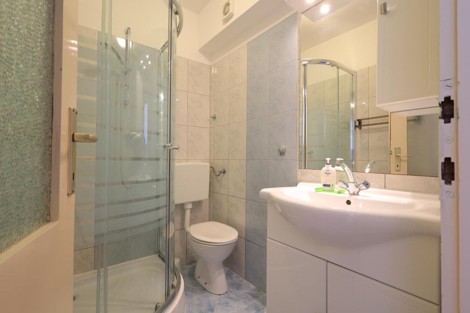 Apartments By The Sea Brela, Makarska - 18356 Εξωτερικό φωτογραφία