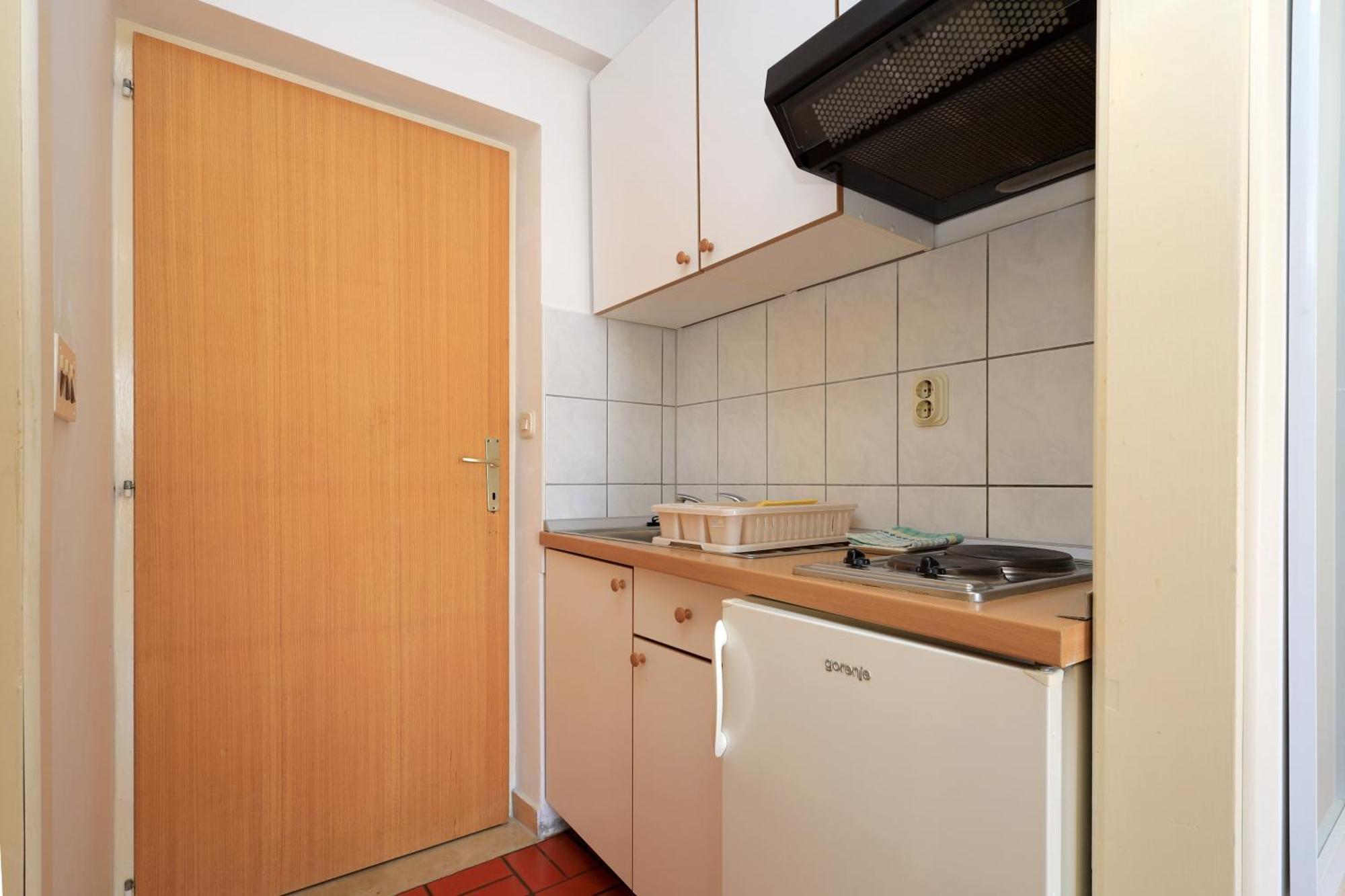 Apartments By The Sea Brela, Makarska - 18356 Εξωτερικό φωτογραφία