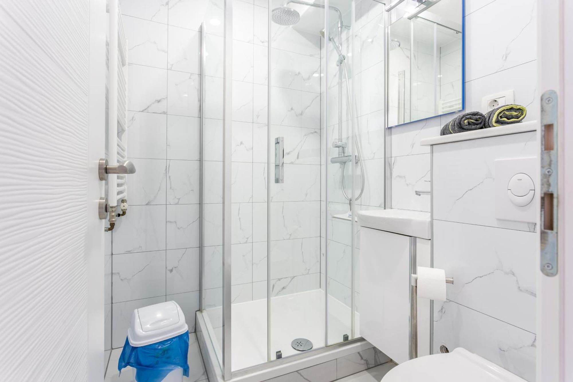Apartments By The Sea Brela, Makarska - 18356 Εξωτερικό φωτογραφία