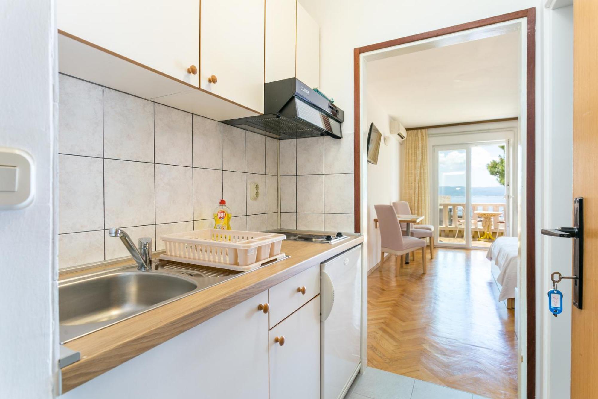 Apartments By The Sea Brela, Makarska - 18356 Εξωτερικό φωτογραφία