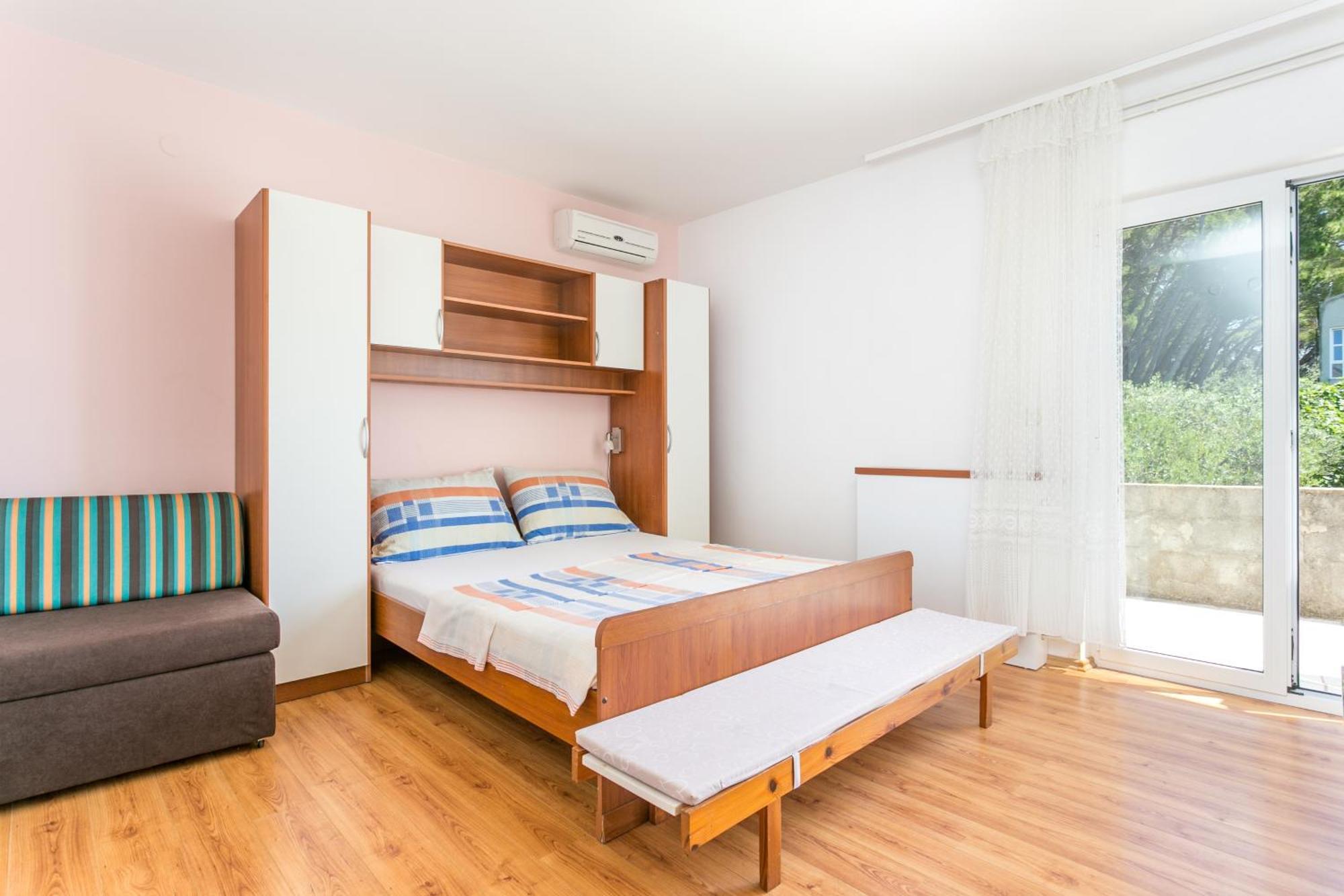Apartments By The Sea Brela, Makarska - 18356 Εξωτερικό φωτογραφία