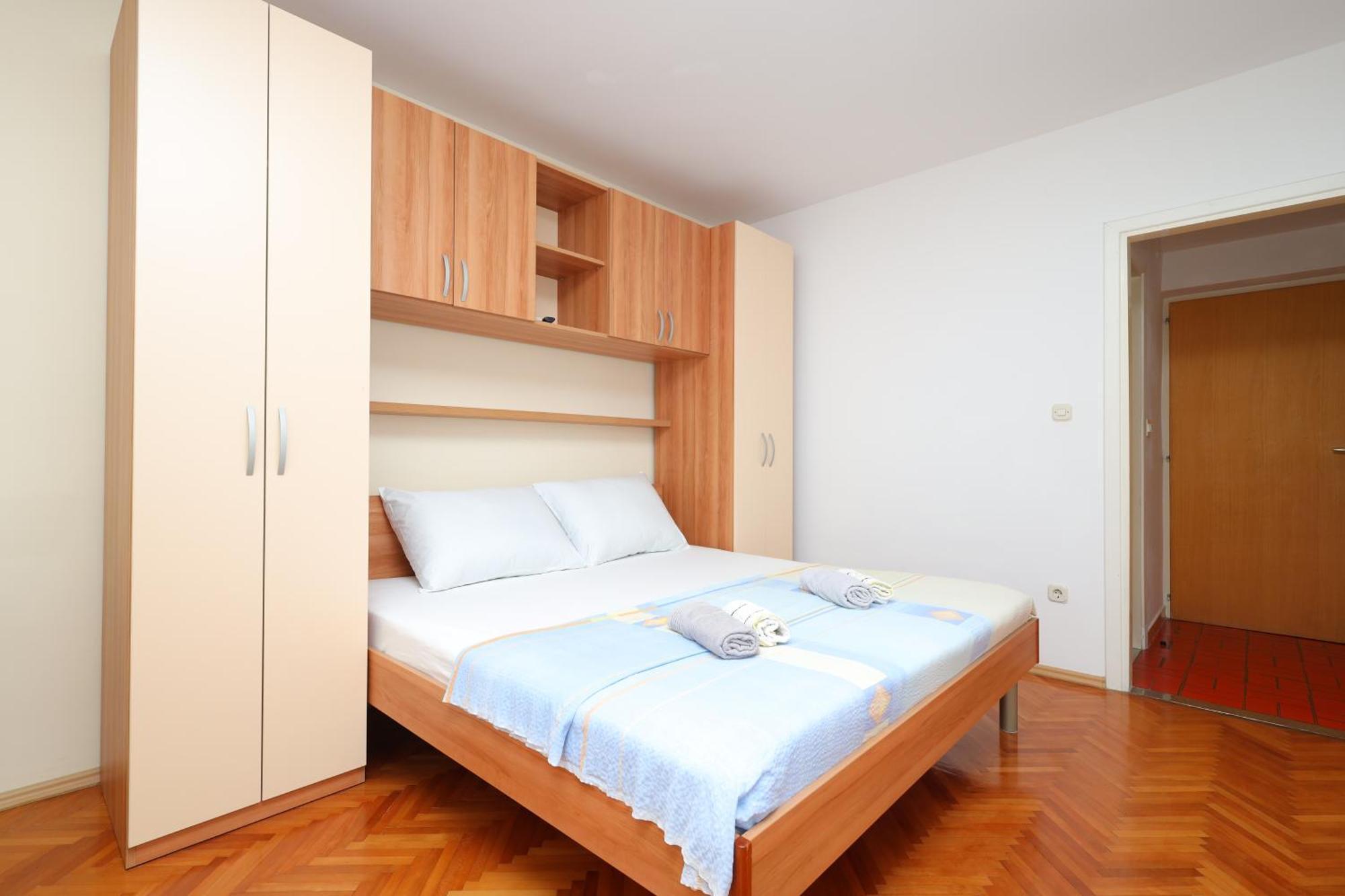 Apartments By The Sea Brela, Makarska - 18356 Δωμάτιο φωτογραφία
