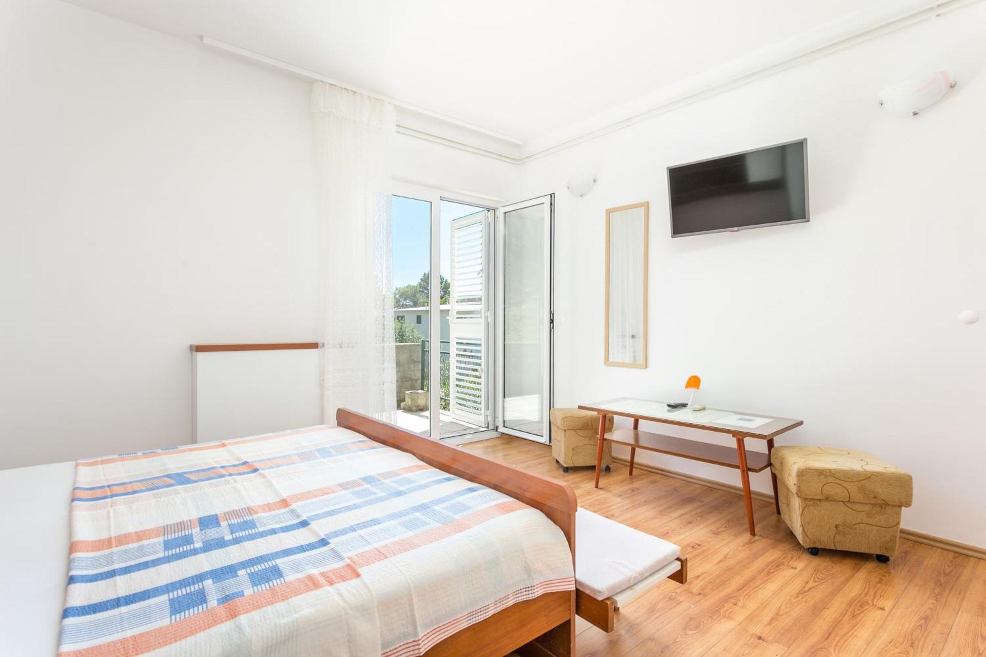 Apartments By The Sea Brela, Makarska - 18356 Δωμάτιο φωτογραφία