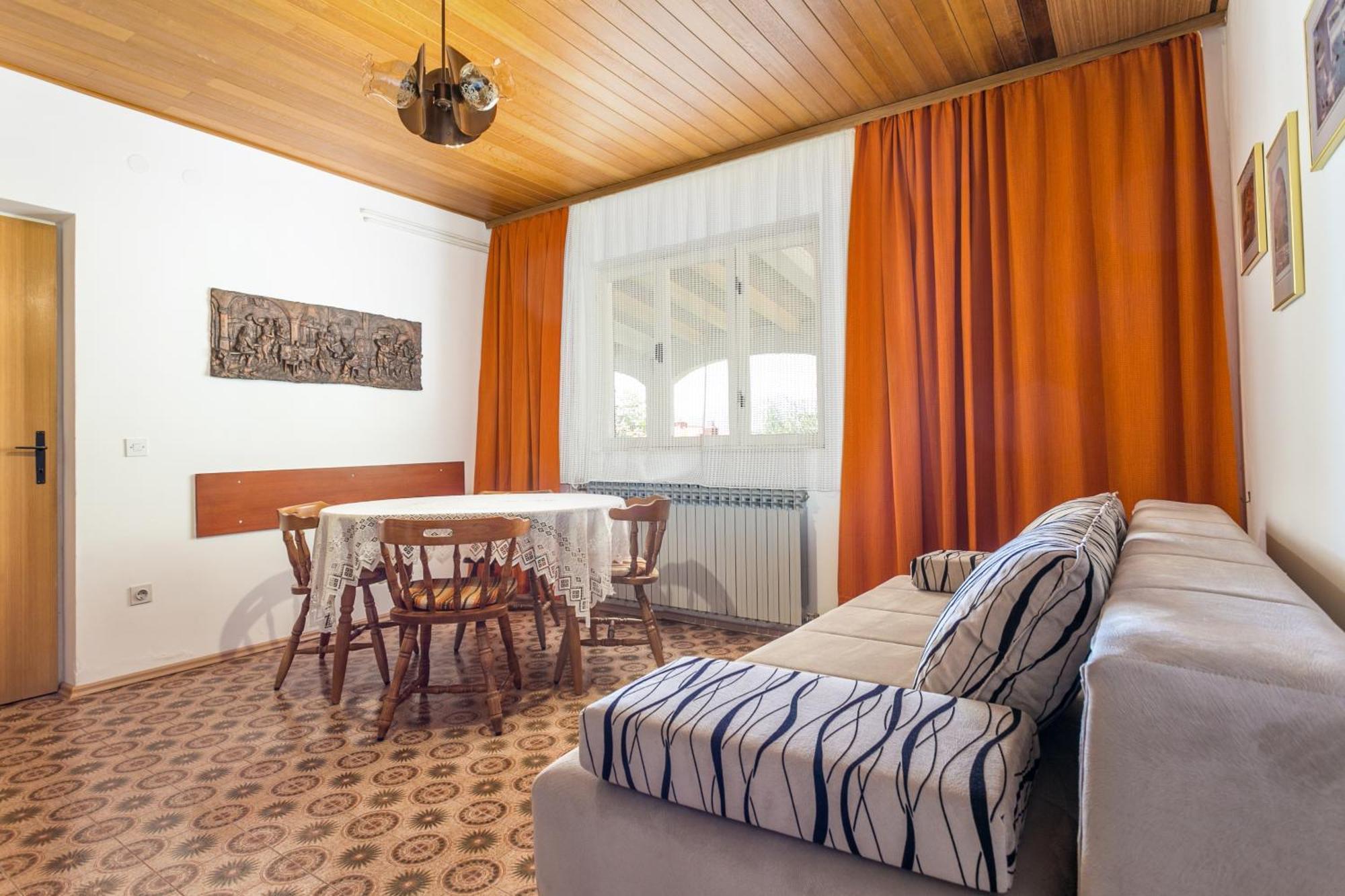 Apartments By The Sea Brela, Makarska - 18356 Δωμάτιο φωτογραφία